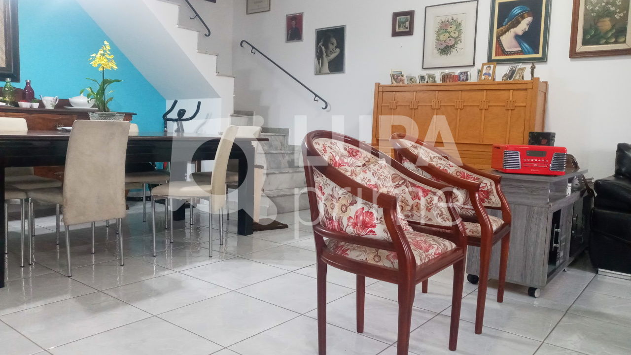 Casa à venda com 3 quartos, 146m² - Foto 8