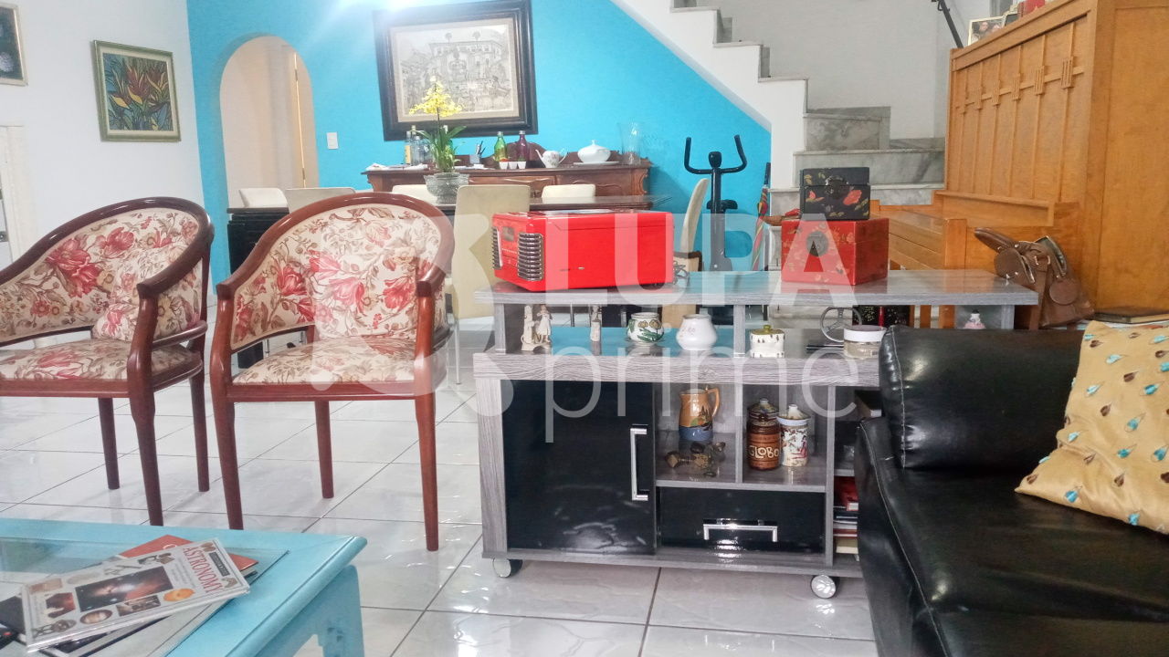 Casa à venda com 3 quartos, 146m² - Foto 7