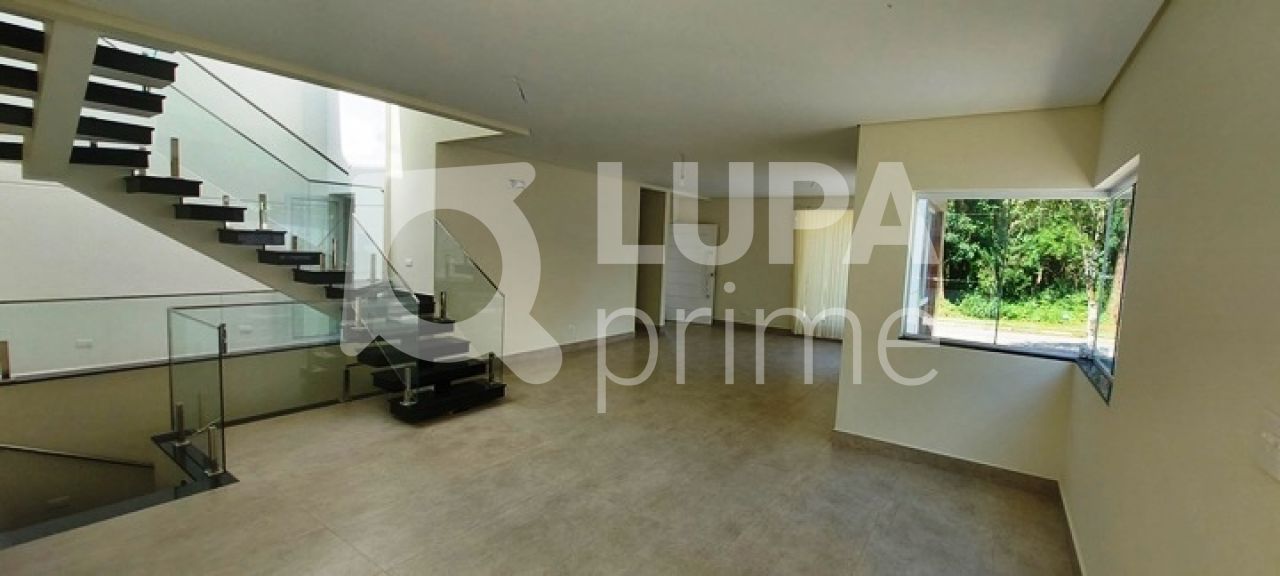 sobrado-venda-sao-paulo-tucuruvi-3dormitorios-3suites-7vagas-375m2-LS35548