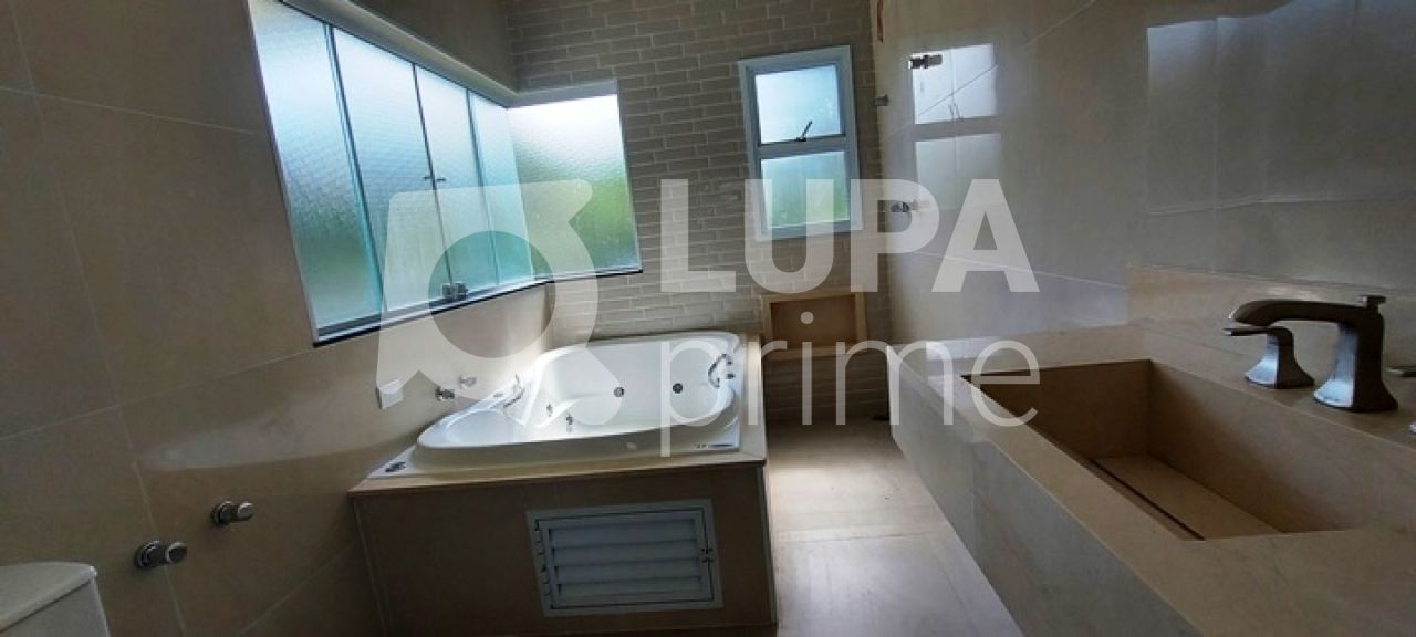 sobrado-venda-sao-paulo-tucuruvi-3dormitorios-3suites-7vagas-375m2-LS35548