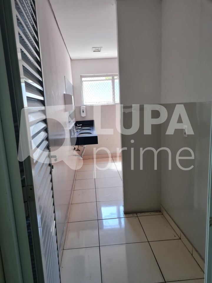 Prédio Inteiro para alugar, 600m² - Foto 6