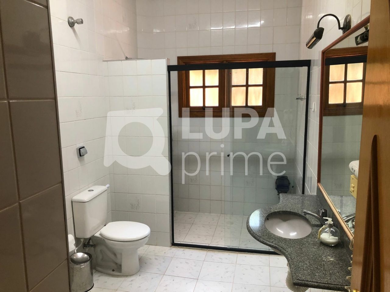 casa-terrea-venda-sao-paulo-vila-guilherme-2dormitorios-1suite-5vagas-160m2-LS35687