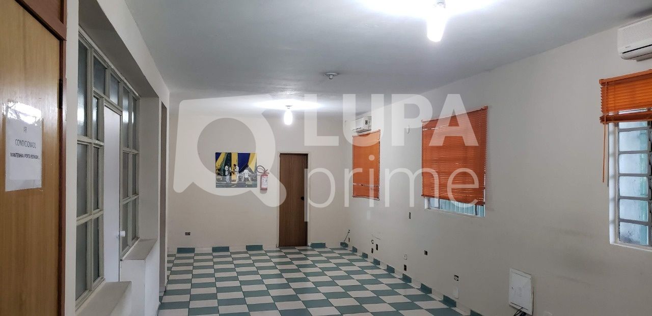 predio-venda-sao-paulo-vila-carbone-6vagas-2400m2-LS35688