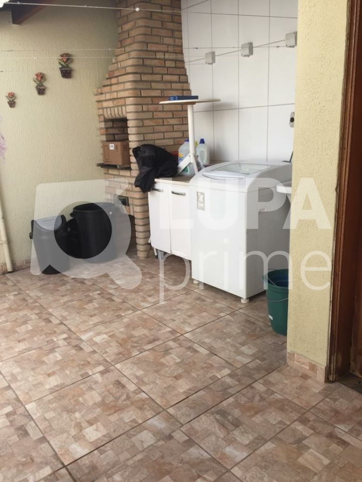 sobrado-venda-sao-paulo-parada-inglesa-3dormitorios-1suite-4vagas-141m2-LS35795