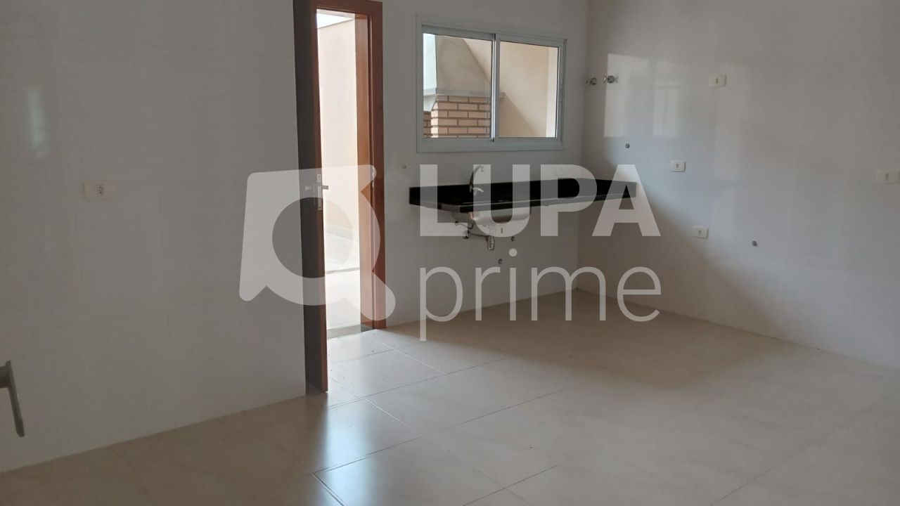 sobrado-venda-sao-paulo-vila-irmaos-arnoni-3dormitorios-3suites-4vagas-167m2-LS35801