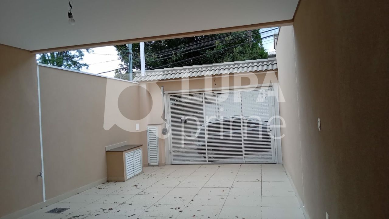 sobrado-venda-sao-paulo-vila-irmaos-arnoni-3dormitorios-3suites-4vagas-170m2-LS35802