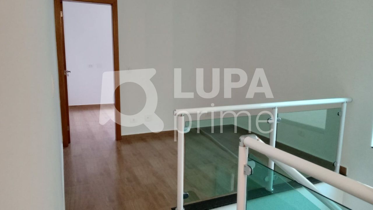 sobrado-venda-sao-paulo-vila-irmaos-arnoni-3dormitorios-3suites-4vagas-170m2-LS35802