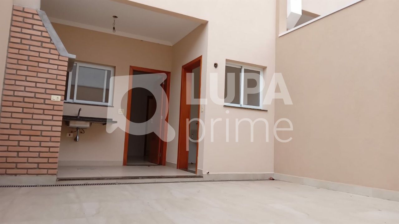 sobrado-venda-sao-paulo-vila-irmaos-arnoni-3dormitorios-3suites-4vagas-170m2-LS35802