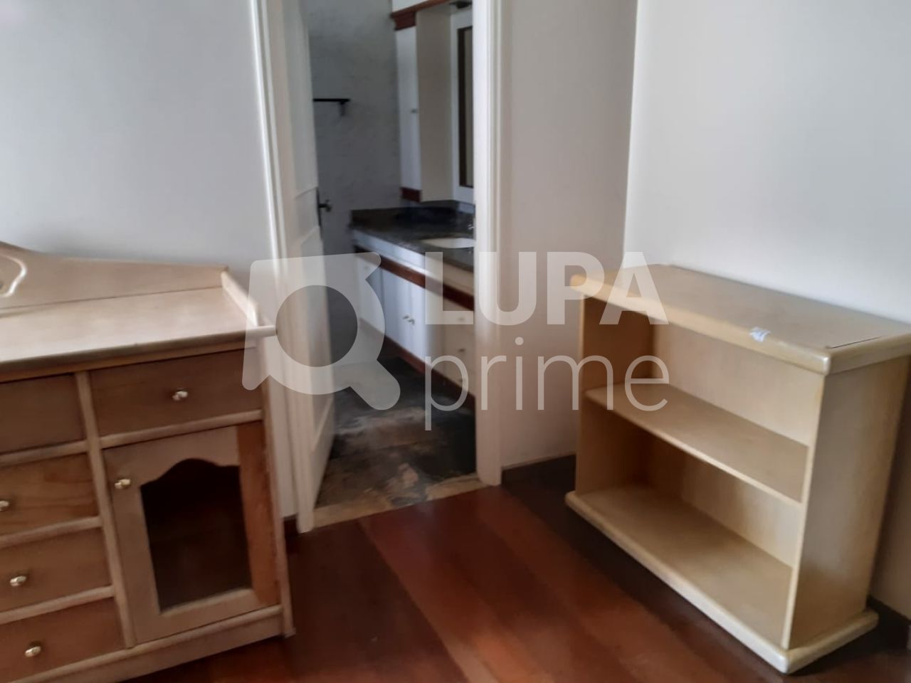 duplex-venda-sao-paulo-agua-fria-3dormitorios-3suites-5vagas-289m2-LS35815