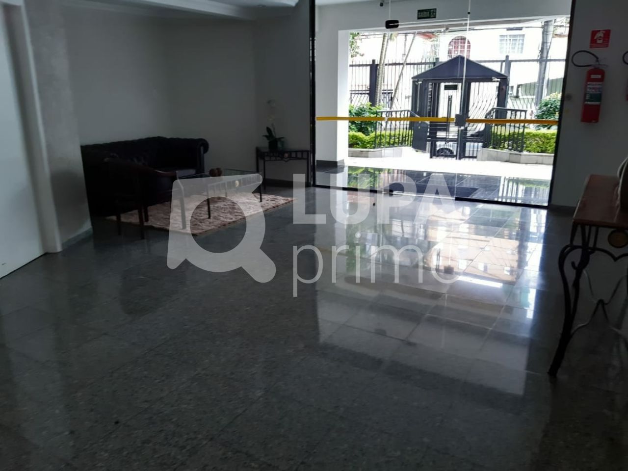 duplex-venda-sao-paulo-agua-fria-3dormitorios-3suites-5vagas-289m2-LS35815