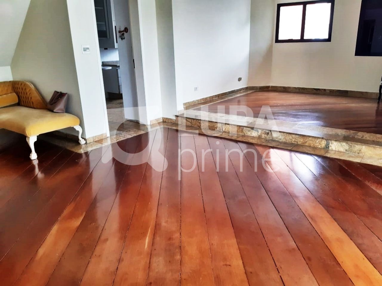 duplex-venda-sao-paulo-agua-fria-3dormitorios-3suites-5vagas-289m2-LS35815