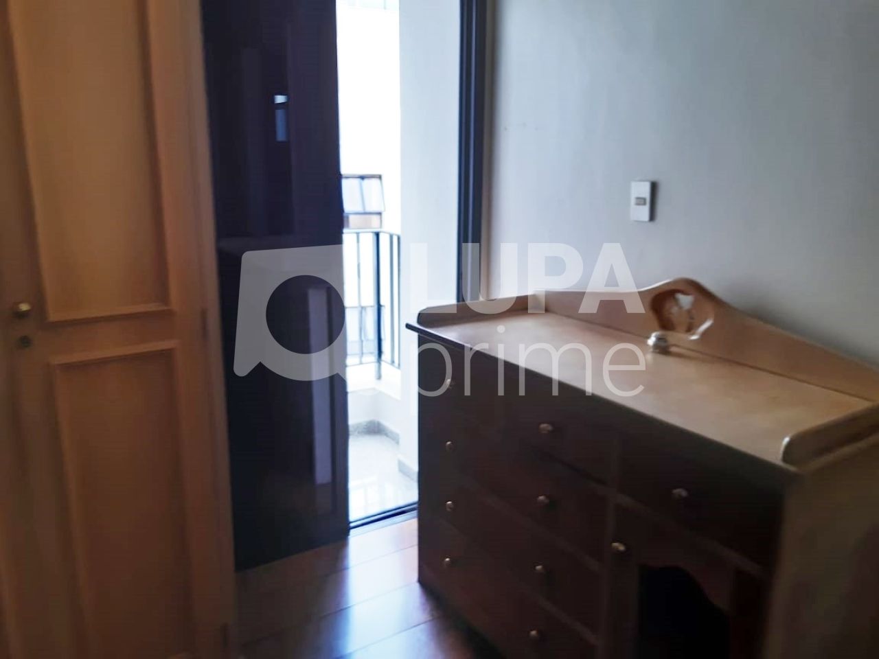 duplex-venda-sao-paulo-agua-fria-3dormitorios-3suites-5vagas-289m2-LS35815