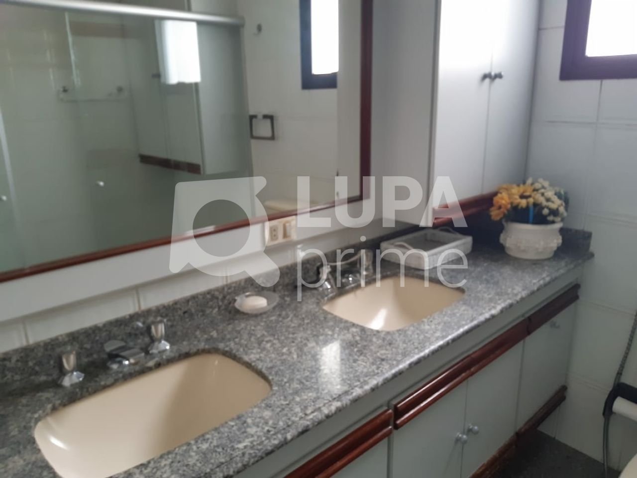 duplex-venda-sao-paulo-agua-fria-3dormitorios-3suites-5vagas-289m2-LS35815