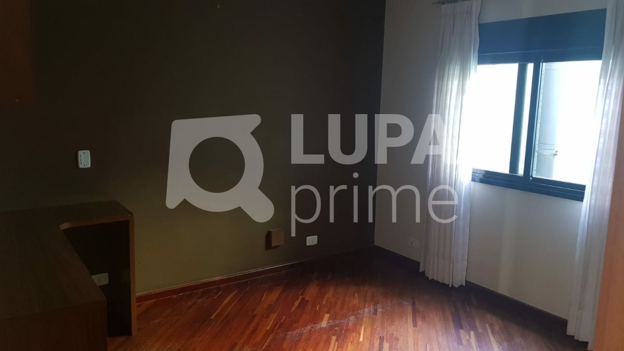 sobrado-venda-sao-paulo-horto-florestal-4dormitorios-4suites-4vagas-600m2-LS35822