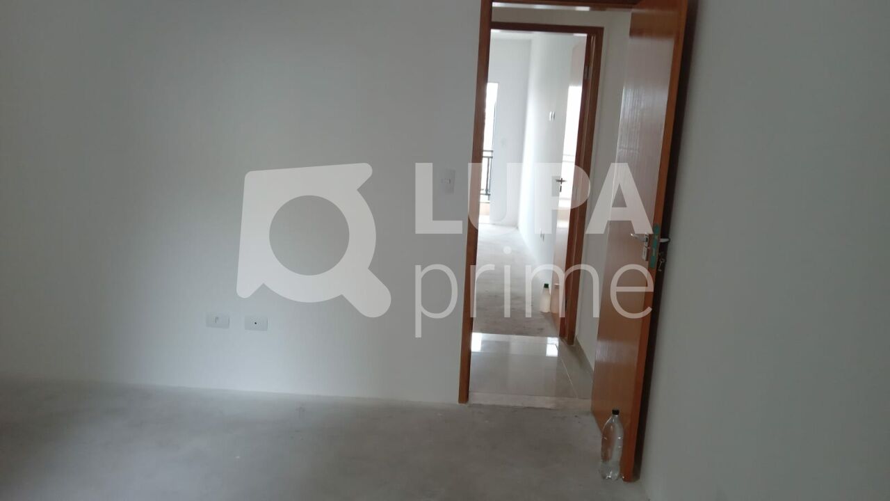 Casa à venda com 2 quartos, 89m² - Foto 8