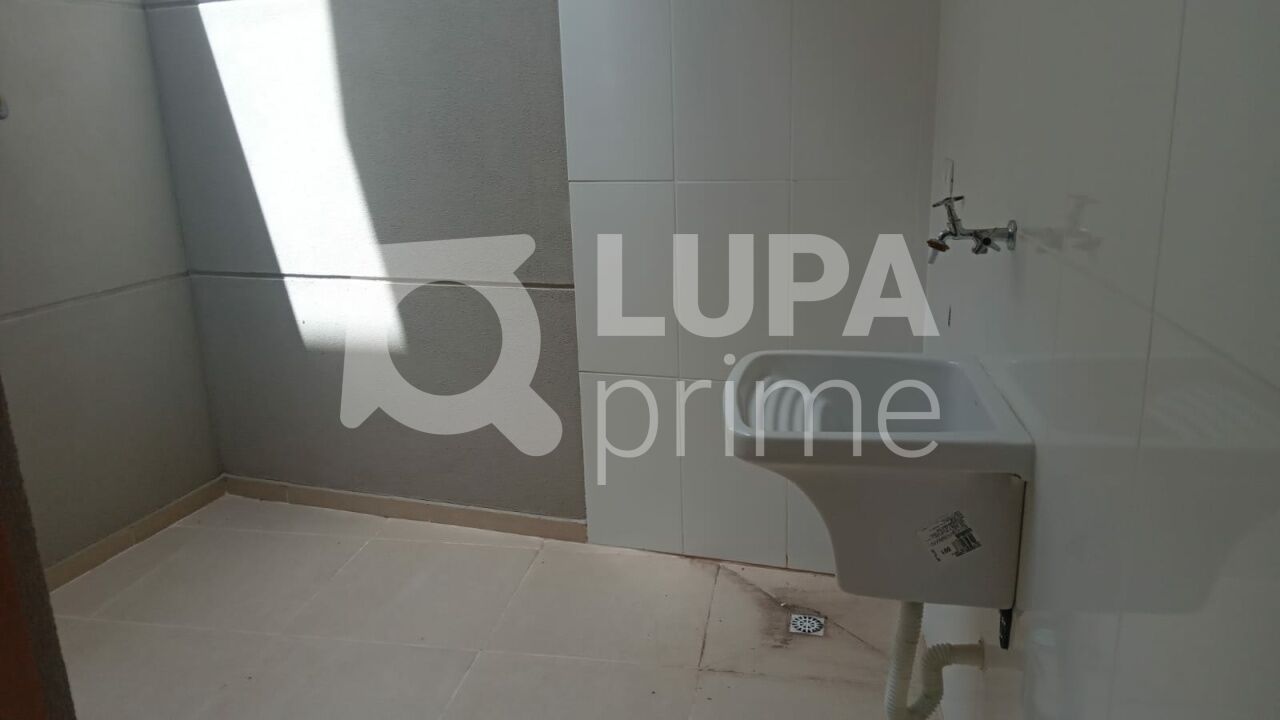 sobrado-venda-sao-paulo-imirim-2dormitorios-2suites-2vagas-100m2-LS35829