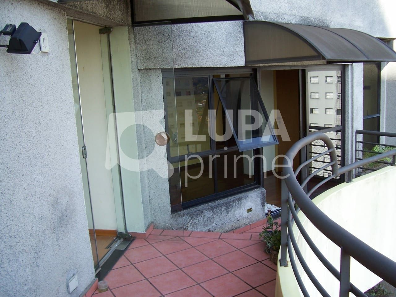 apartamento-locacao-sao-paulo-perdizes-3dormitorios-1suite-2vagas-140m2-LS36023