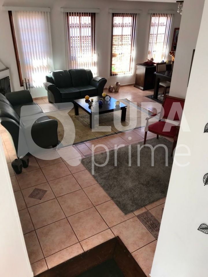 casa-terrea-venda-sao-paulo-tucuruvi-3dormitorios-1suite-3vagas-242m2-LS36069