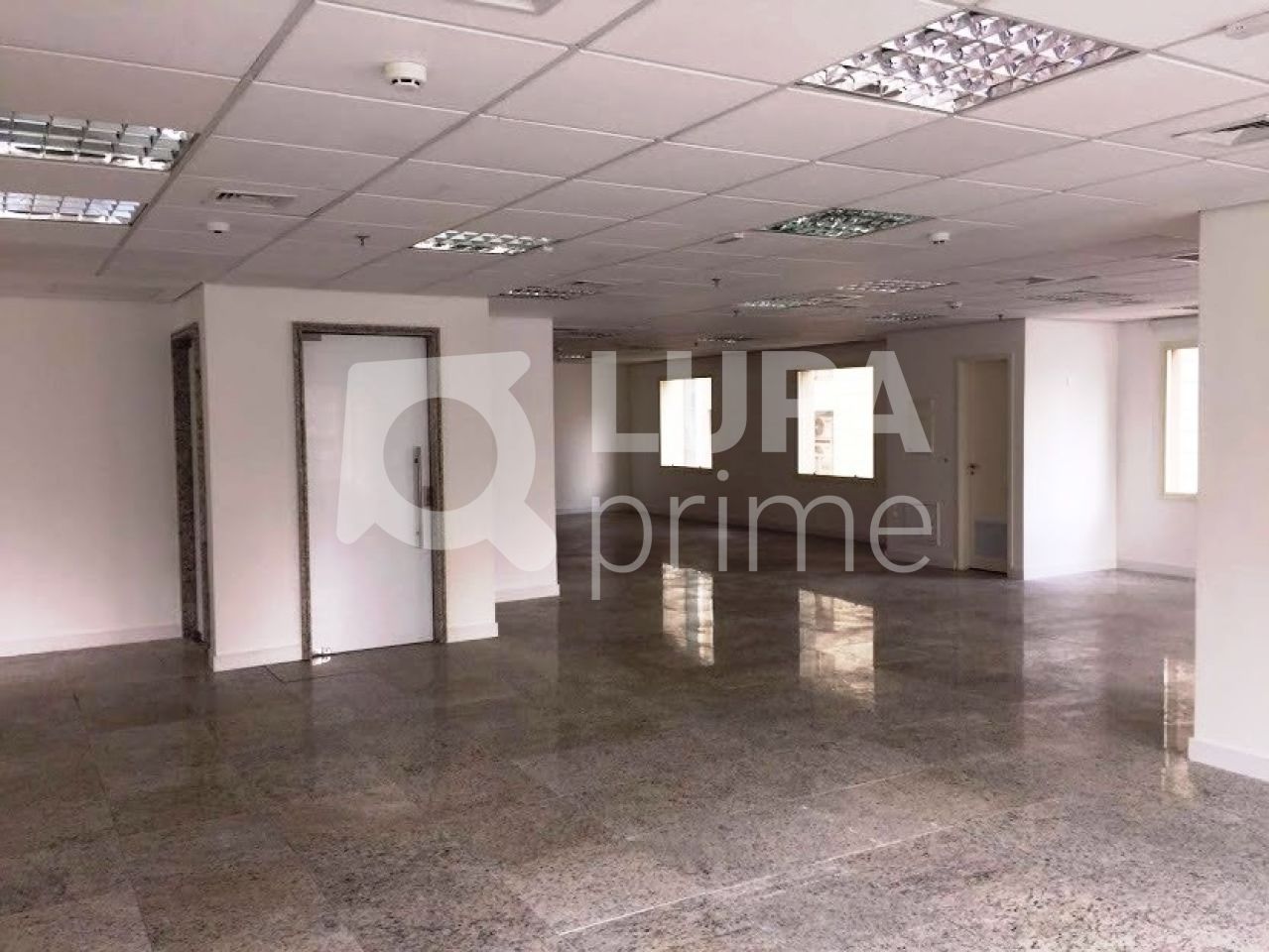 conj-comercial-locacao-sao-paulo-consolacao-6vagas-200m2-LS36318