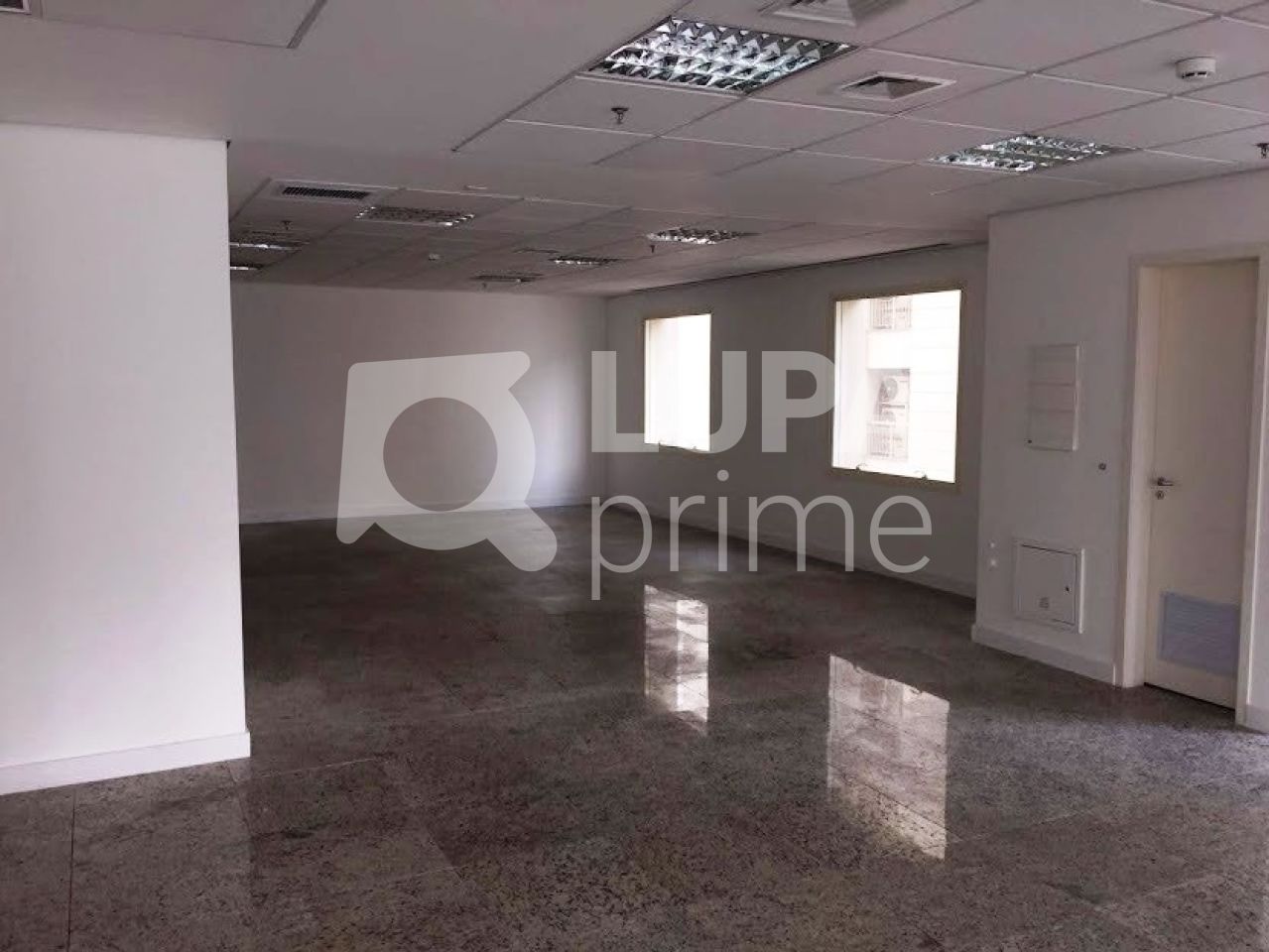 conj-comercial-locacao-sao-paulo-consolacao-6vagas-200m2-LS36318