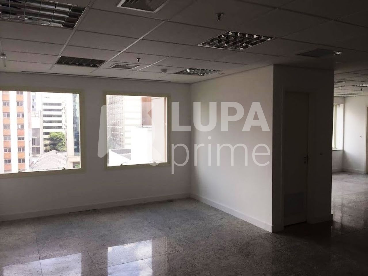 conj-comercial-locacao-sao-paulo-consolacao-6vagas-200m2-LS36318
