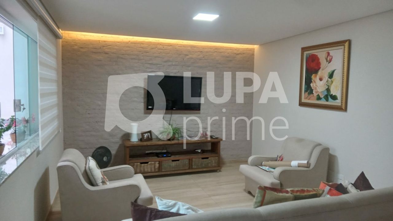 sobrado-venda-sao-paulo-agua-fria-3dormitorios-2suites-4vagas-218m2-LS36332