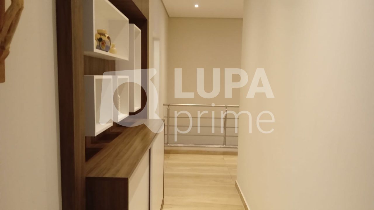 sobrado-venda-sao-paulo-agua-fria-3dormitorios-2suites-4vagas-218m2-LS36332