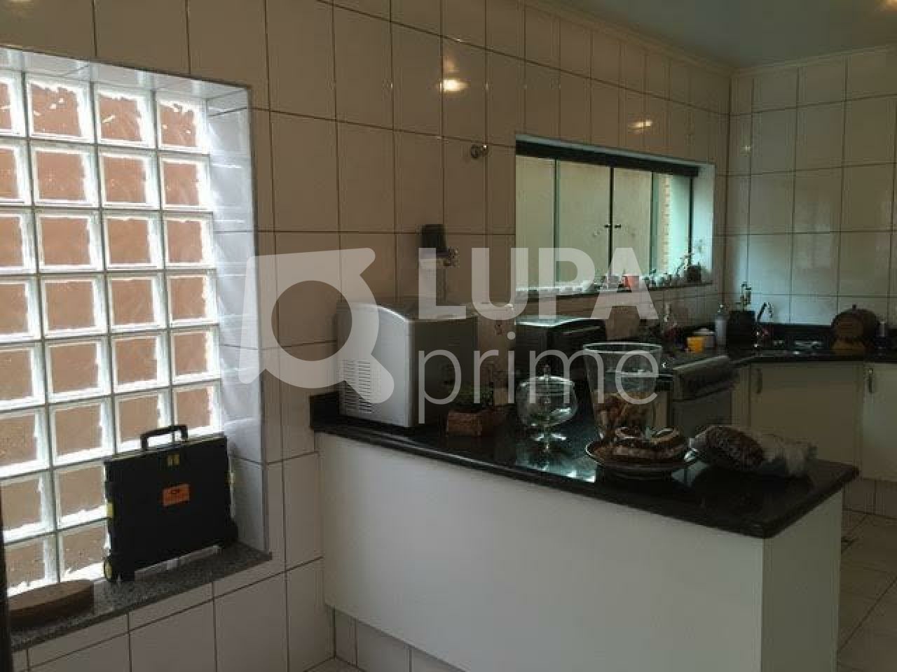 Casa, 4 quartos, 300 m² - Foto 19