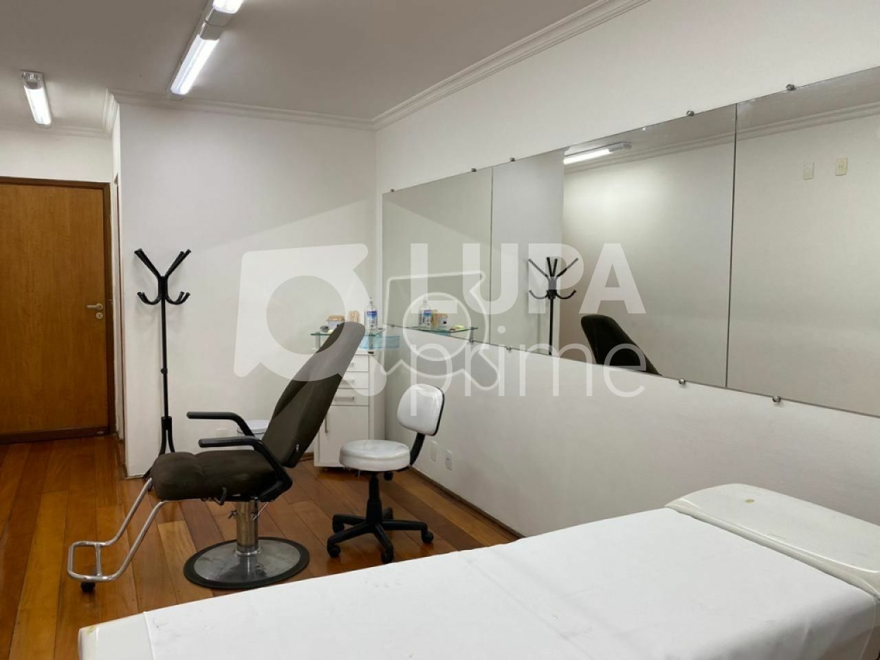 conj-comercial-venda-sao-paulo-jardim-franca-5vagas-244m2-LS36500