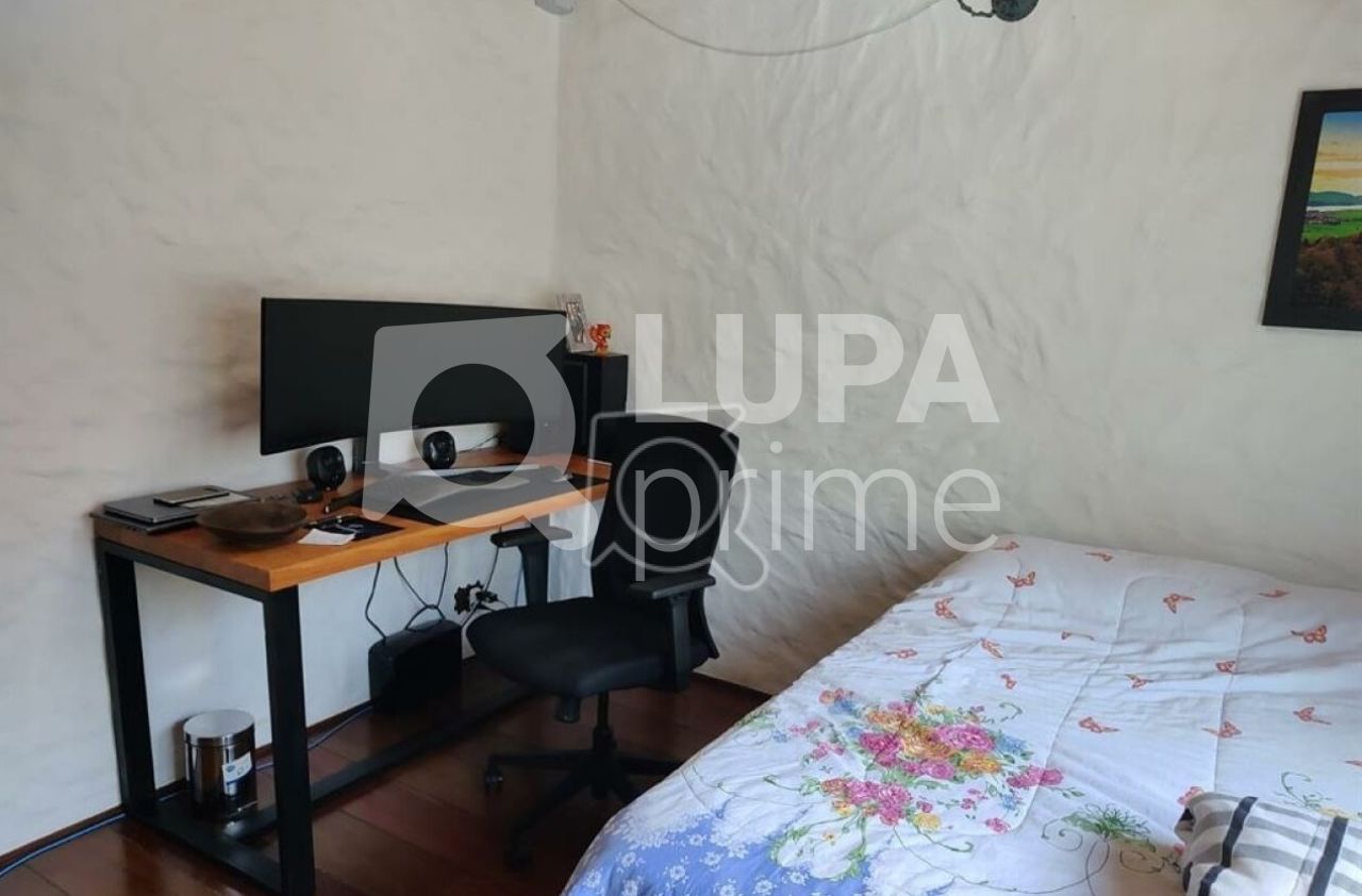 Casa, 3 quartos, 259 m² - Foto 11