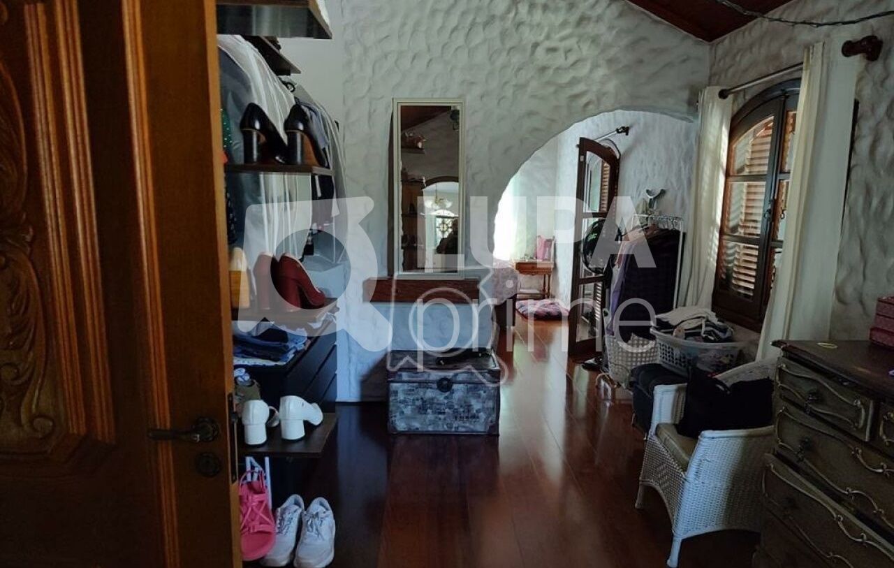 Casa, 3 quartos, 259 m² - Foto 14