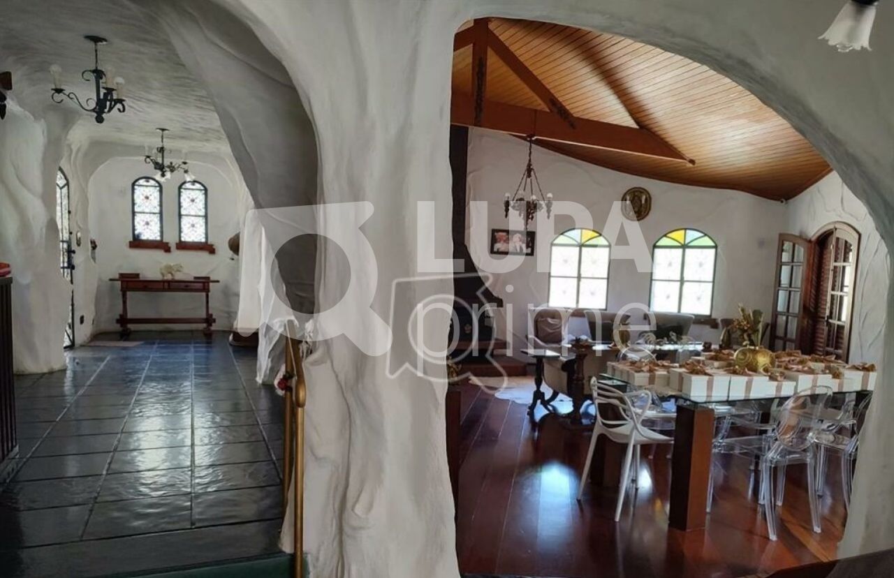 Casa, 3 quartos, 259 m² - Foto 17