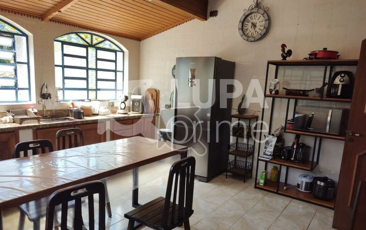 Casa, 3 quartos, 259 m² - Foto 18