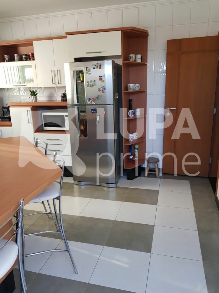 sobrado-venda-sao-paulo-jardim-sao-paulo-3dormitorios-3suites-4vagas-240m2-LS36559