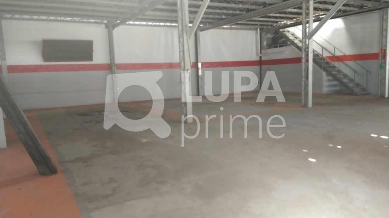 Depósito-Galpão-Armazém à venda, 296m² - Foto 9