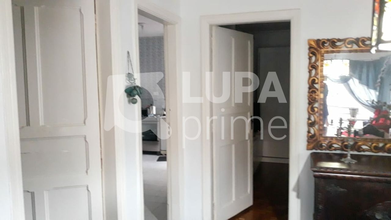 casa-terrea-venda-sao-paulo-santana-3dormitorios-6vagas-150m2-LS36796