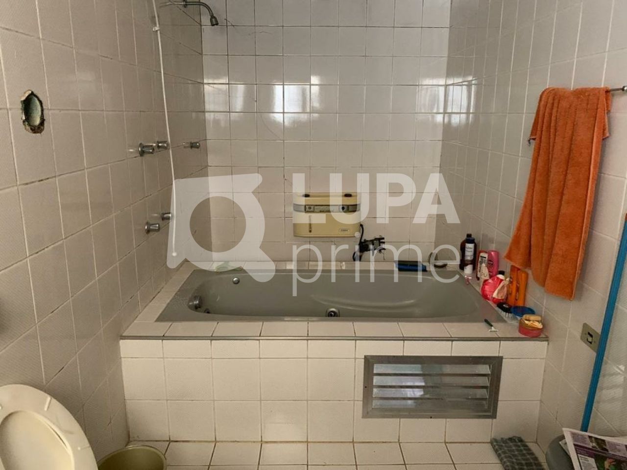 casa-terrea-venda-sao-paulo-ibiuna-3dormitorios-3suites-4vagas-400m2-LS36946