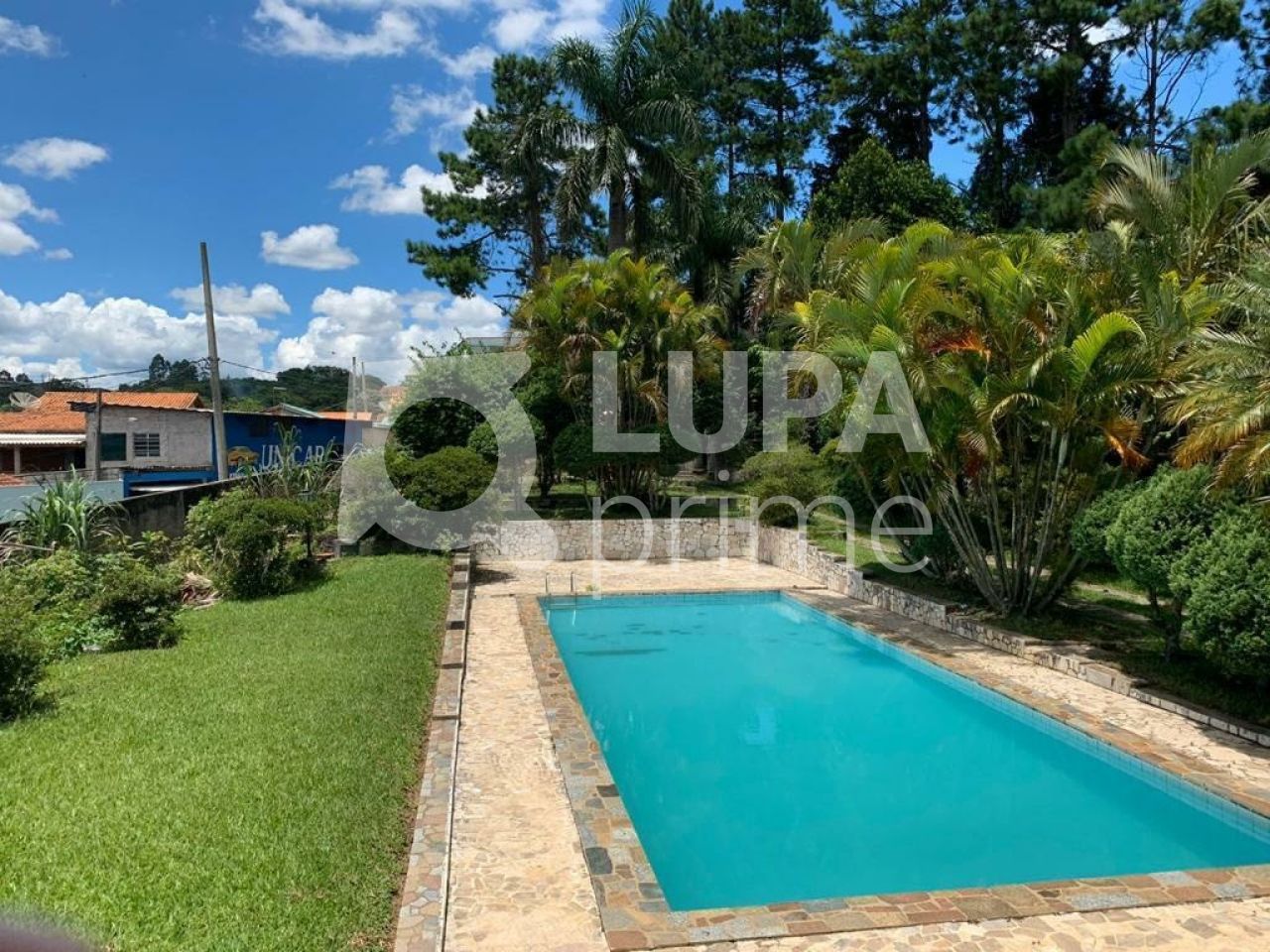 casa-terrea-venda-sao-paulo-ibiuna-3dormitorios-3suites-4vagas-400m2-LS36946