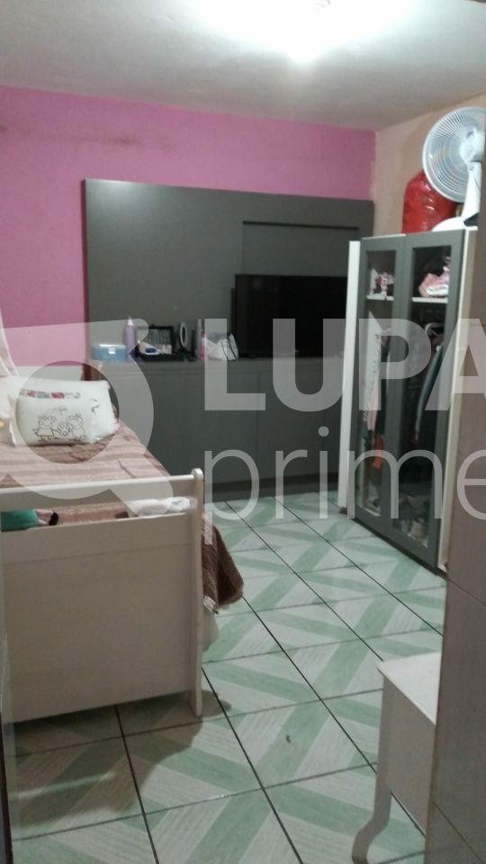 sobrado-venda-sao-paulo-jardim-guarani-7dormitorios-3vagas-175m2-LS37071