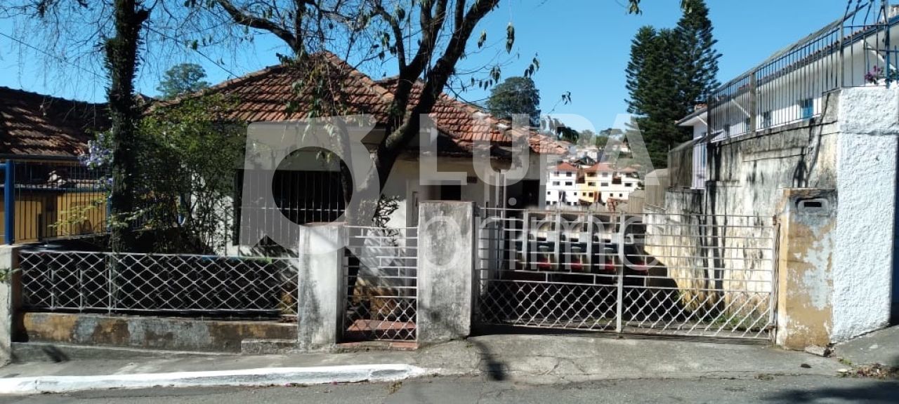 Casa à venda com 3 quartos, 323m² - Foto 2