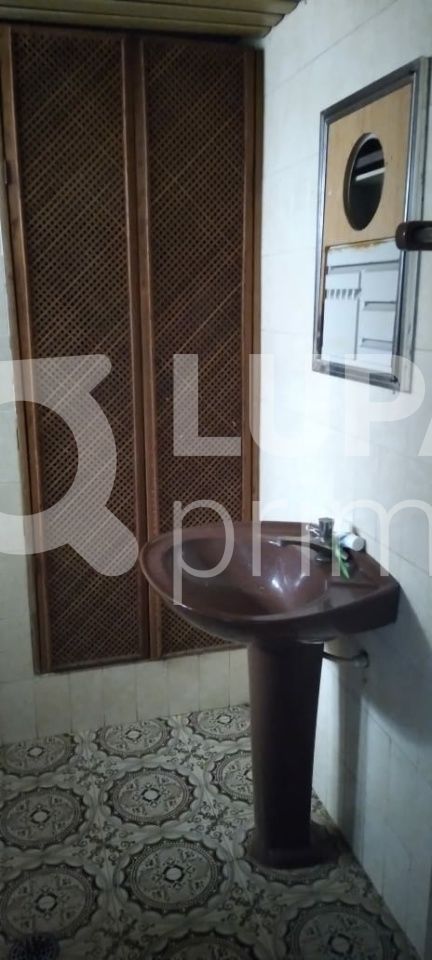 Casa à venda com 3 quartos, 323m² - Foto 8