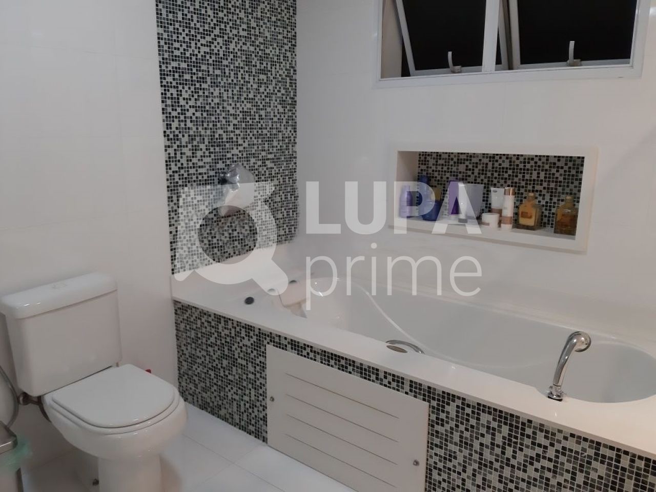 sobrado-venda-sao-paulo-horto-florestal-3dormitorios-3suites-3vagas-325m2-LS37116