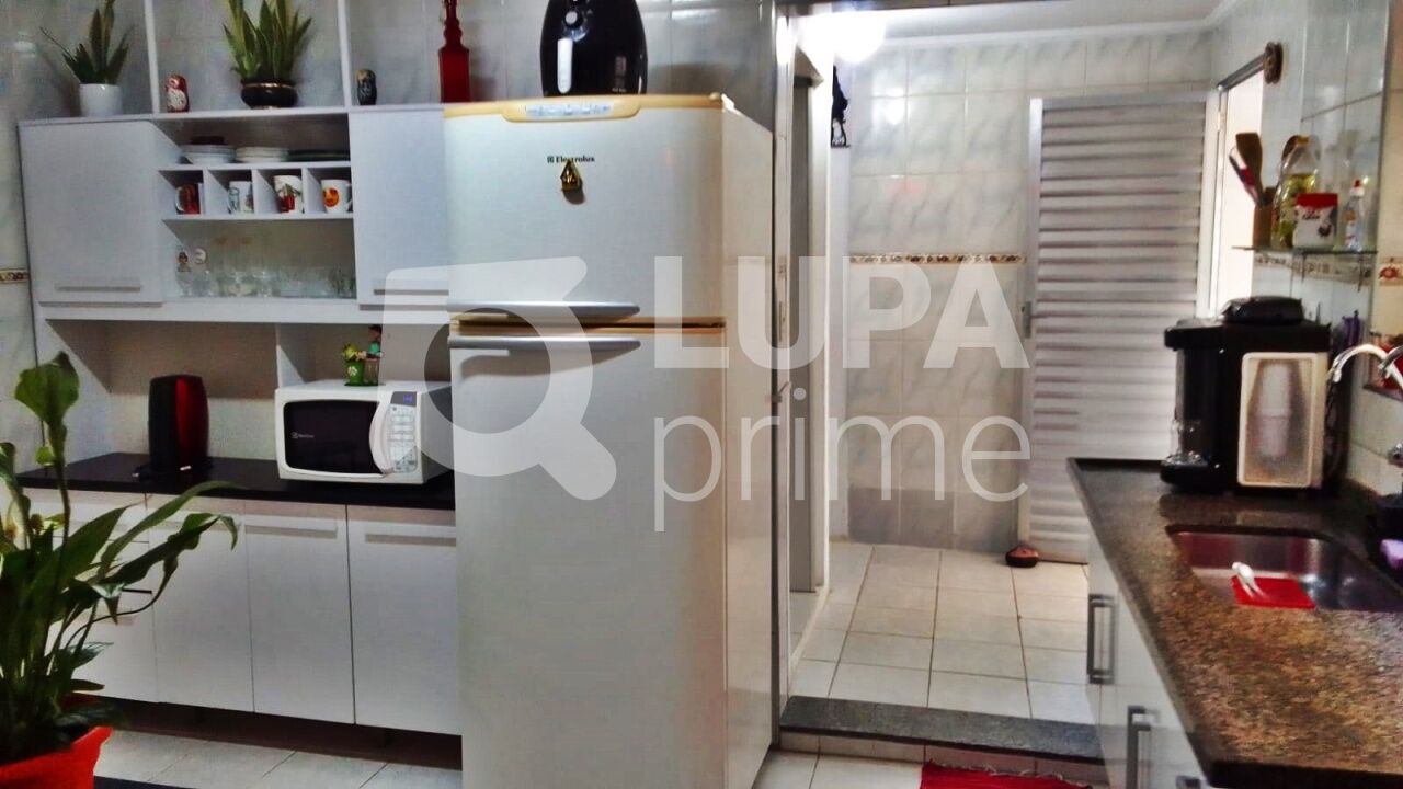 sobrado-venda-sao-paulo-santa-teresinha-3dormitorios-3suites-3vagas-140m2-LS37126