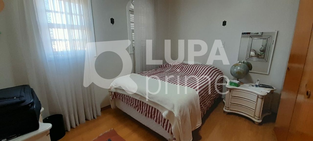 sobrado-venda-sao-paulo-vila-romero-3dormitorios-1suite-3vagas-300m2-LS37214