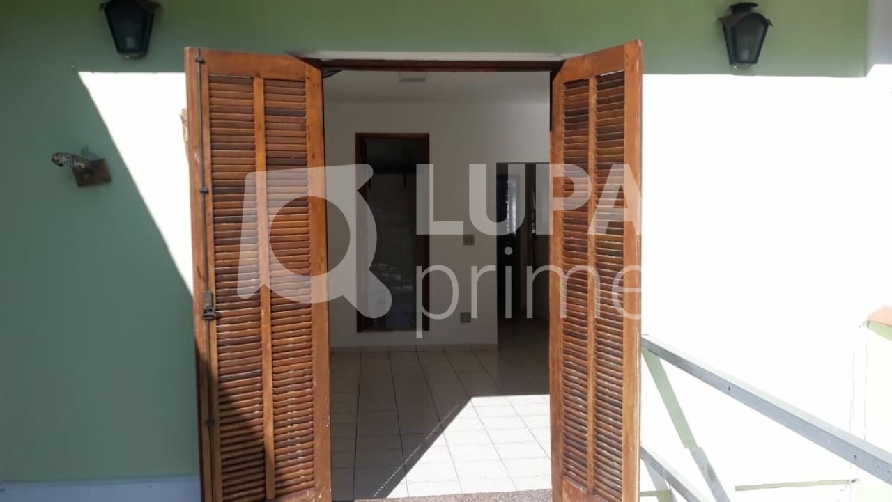 sobrado-venda-sao-paulo-parada-inglesa-2dormitorios-1suite-3vagas-209m2-LS37296