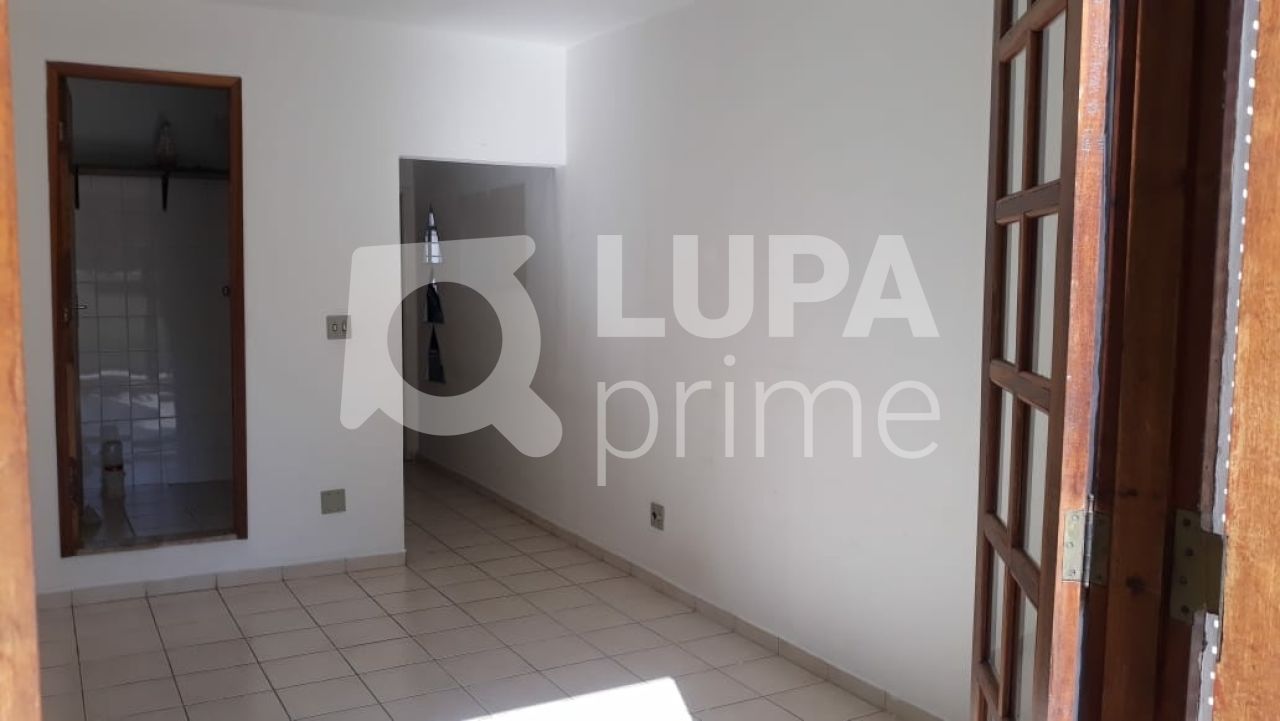 sobrado-venda-sao-paulo-parada-inglesa-2dormitorios-1suite-3vagas-209m2-LS37296