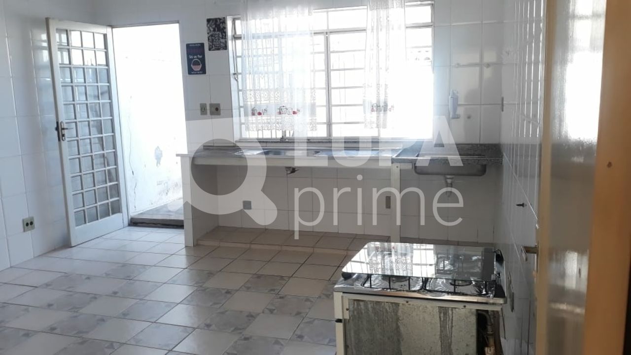 sobrado-venda-sao-paulo-parada-inglesa-2dormitorios-1suite-3vagas-209m2-LS37296