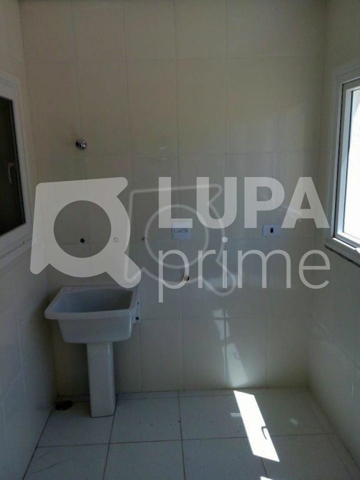 sobrado-venda-sao-paulo-vila-romero-3dormitorios-3suites-2vagas-240m2-LS37320