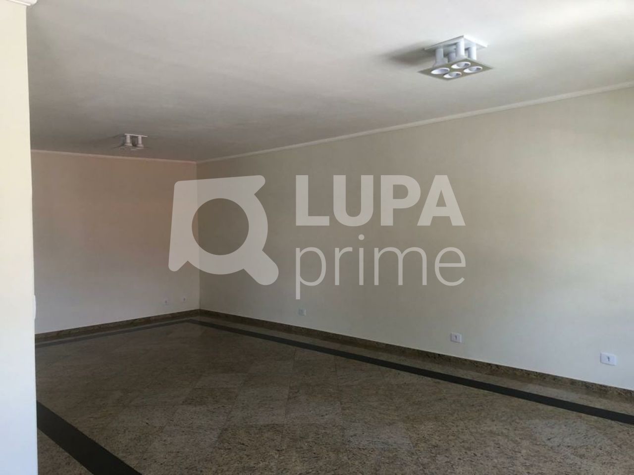 casa-terrea-venda-sao-paulo-tremembe-3dormitorios-1suite-4vagas-200m2-LS37387