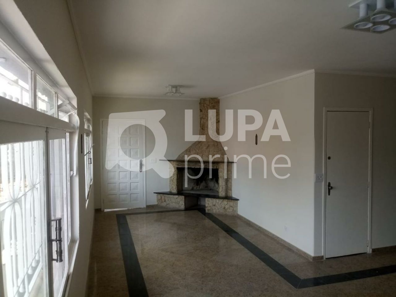 casa-terrea-venda-sao-paulo-tremembe-3dormitorios-1suite-4vagas-200m2-LS37387